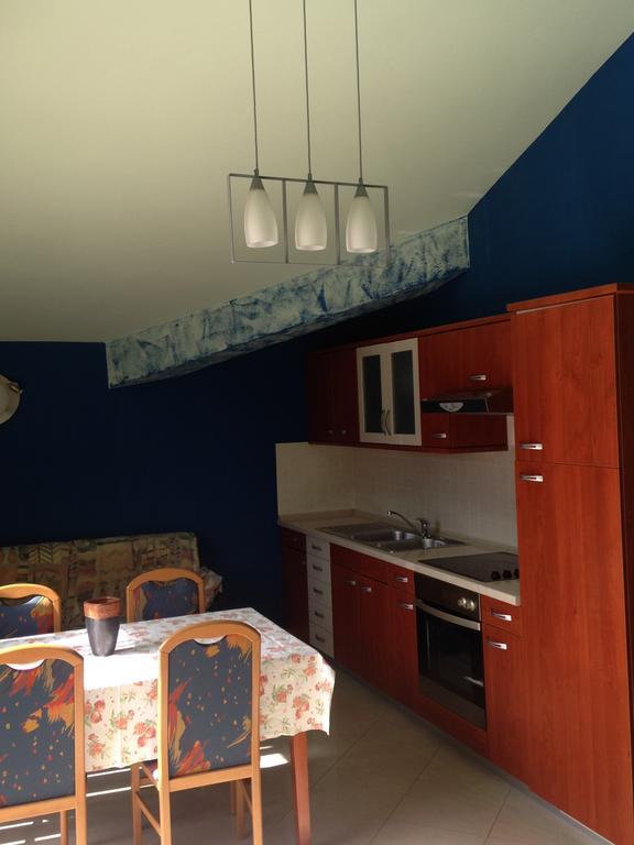 Apartments Villa Kristina Pula Habitación foto