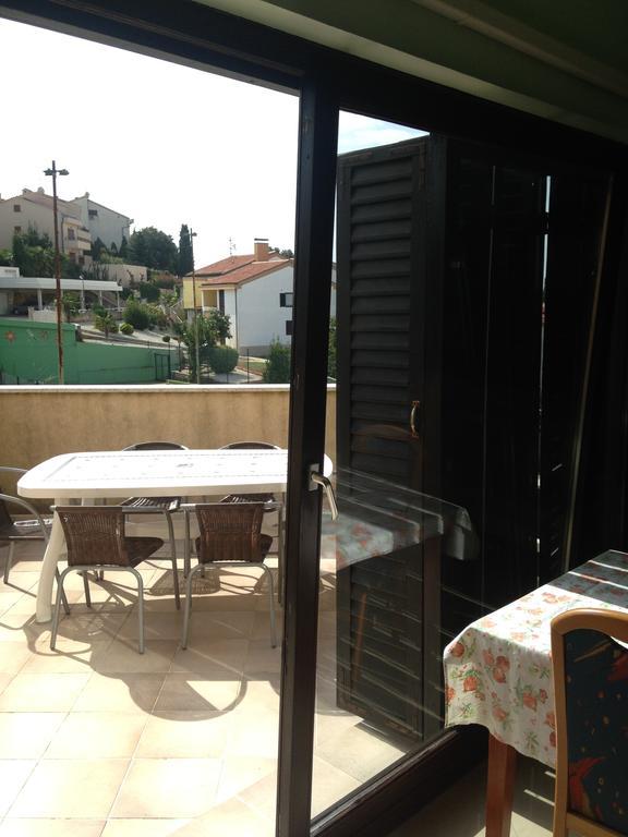 Apartments Villa Kristina Pula Habitación foto