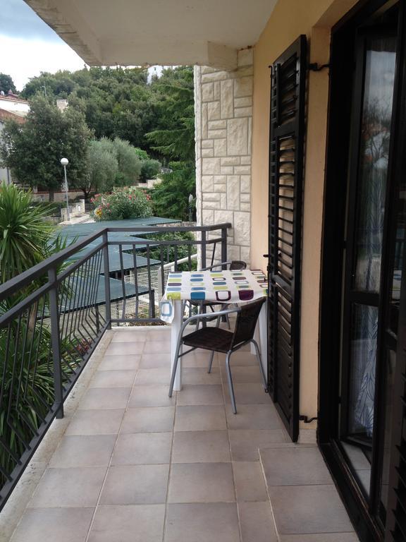 Apartments Villa Kristina Pula Habitación foto