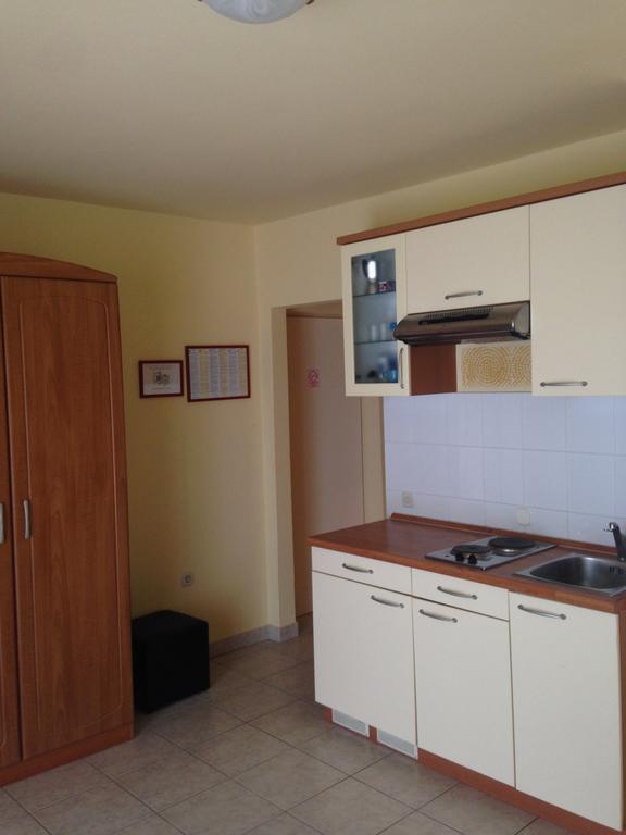Apartments Villa Kristina Pula Habitación foto